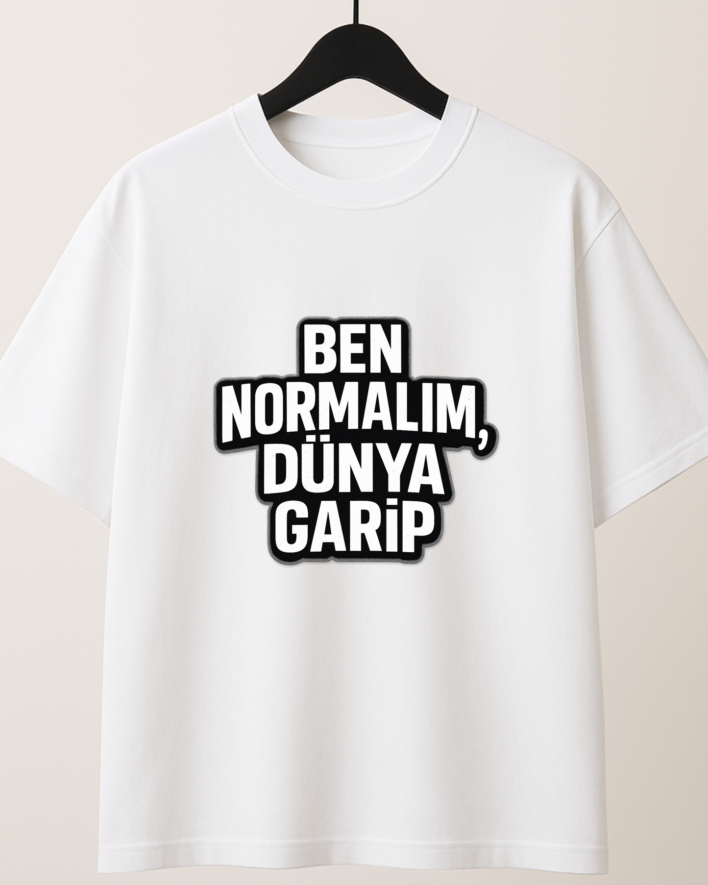 ASSEMA Ben Normalım Dünya Garip Baskılı T-shirt