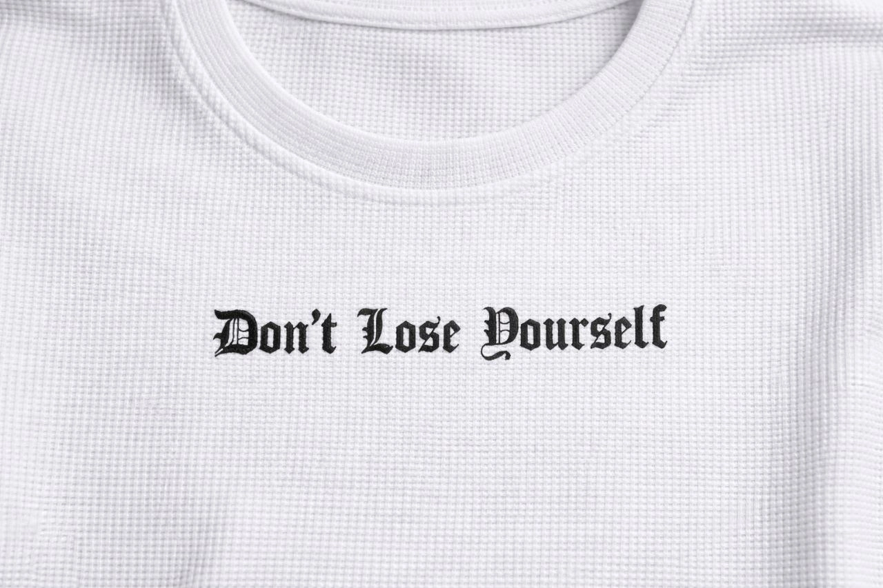 ASSEMA Erkek Wafıl Kumaş Tişört Regular Kalıp Bisiklet Yaka Baskılı Günlük Basic T-Shirt - Beyaz
