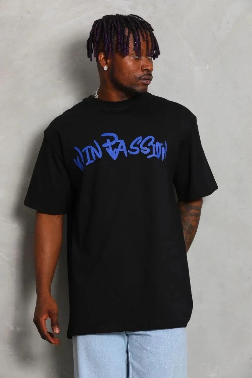 ASSEMA Erkek Baskılı T-Shirt Kısa Kol Bisiklet Yaka Regular Fit Rahat Kalıp Günlük Tişört - Siyah