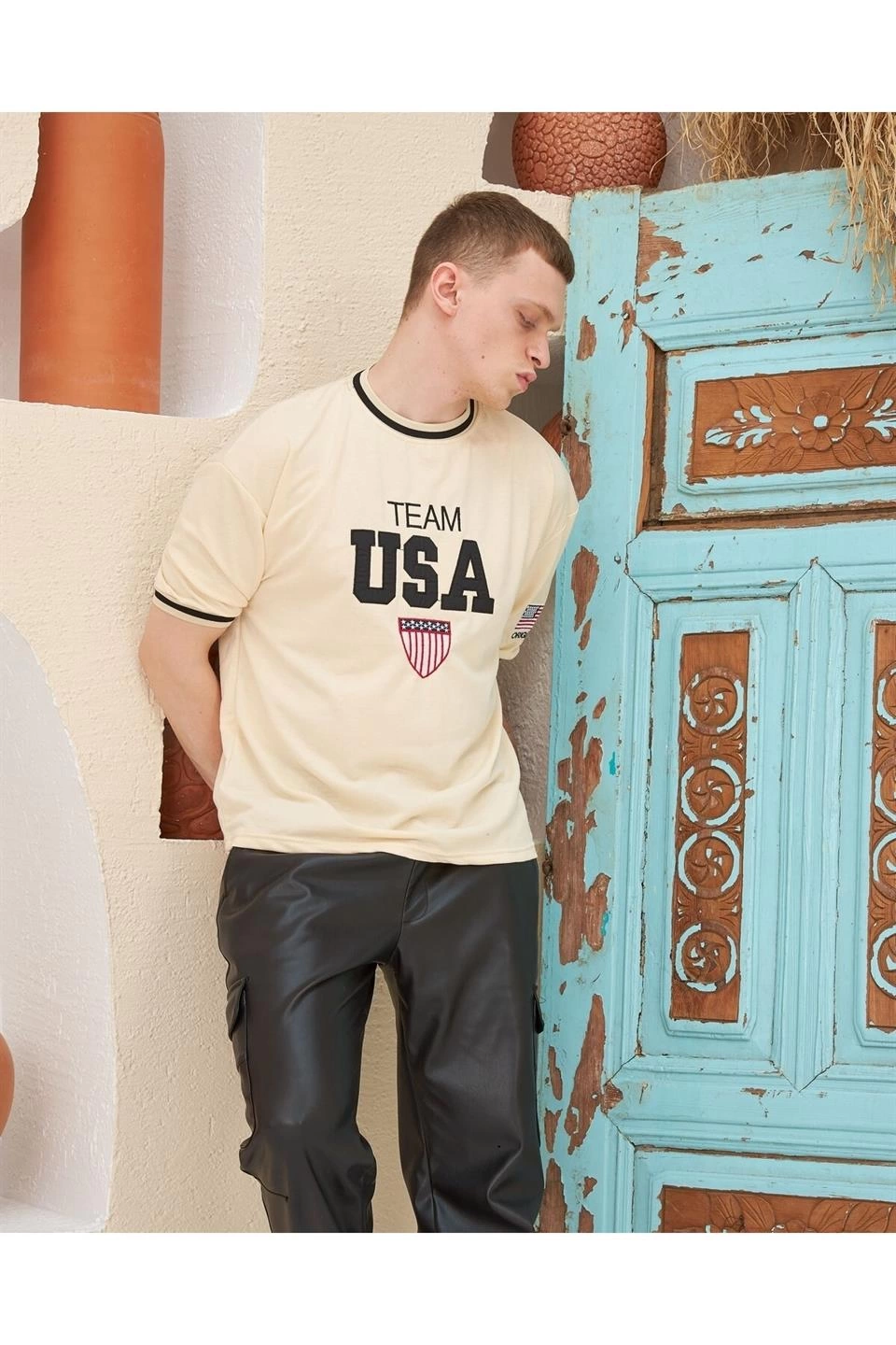 ASSEMA Erkek Nakış İşlemeli T-Shirt Kısa Kol Bisiklet Yaka Ovarsize Tişört - Bej