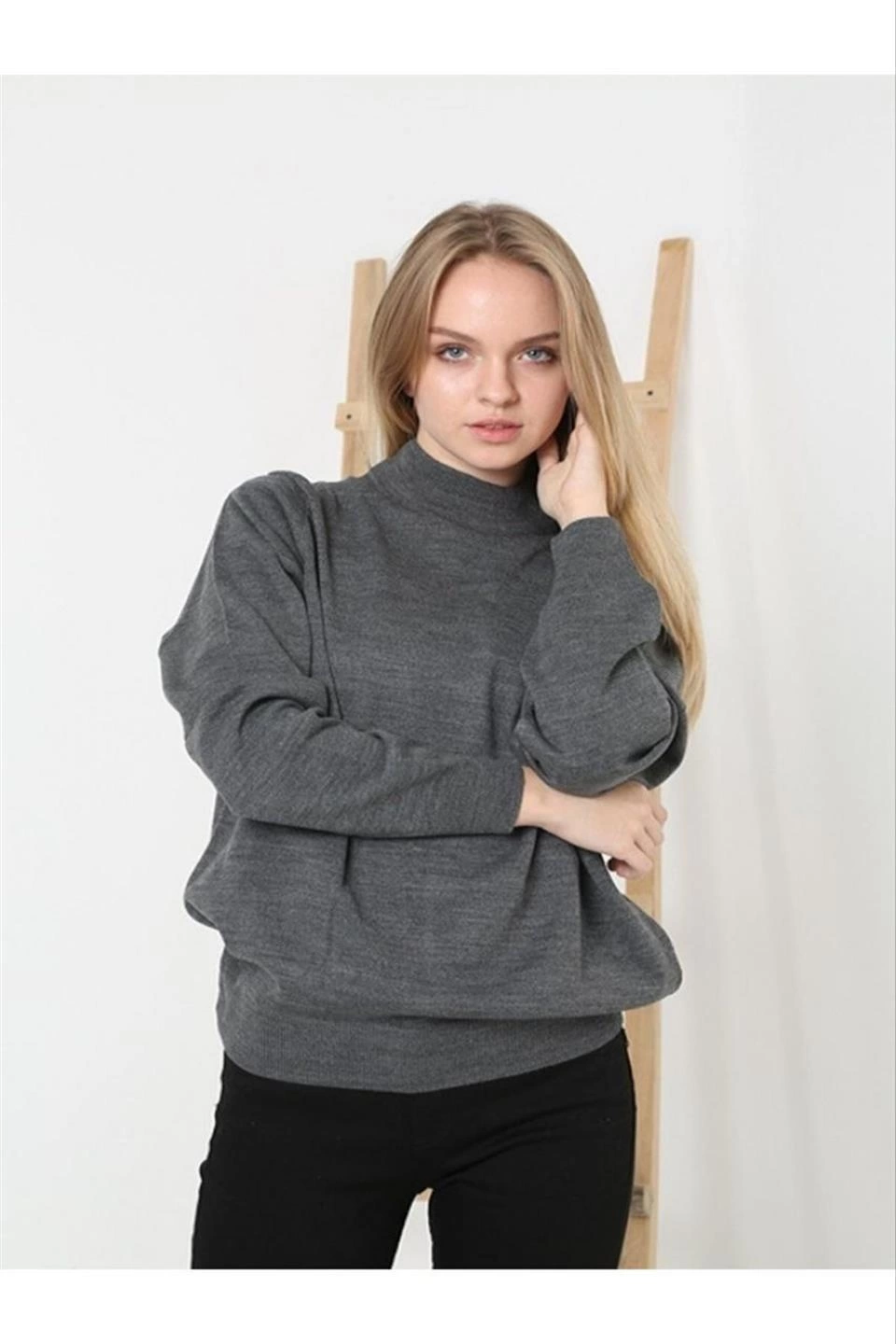 ASSEMA Kadın Yarım Balıkçı Yaka Triko Kazak - Füme