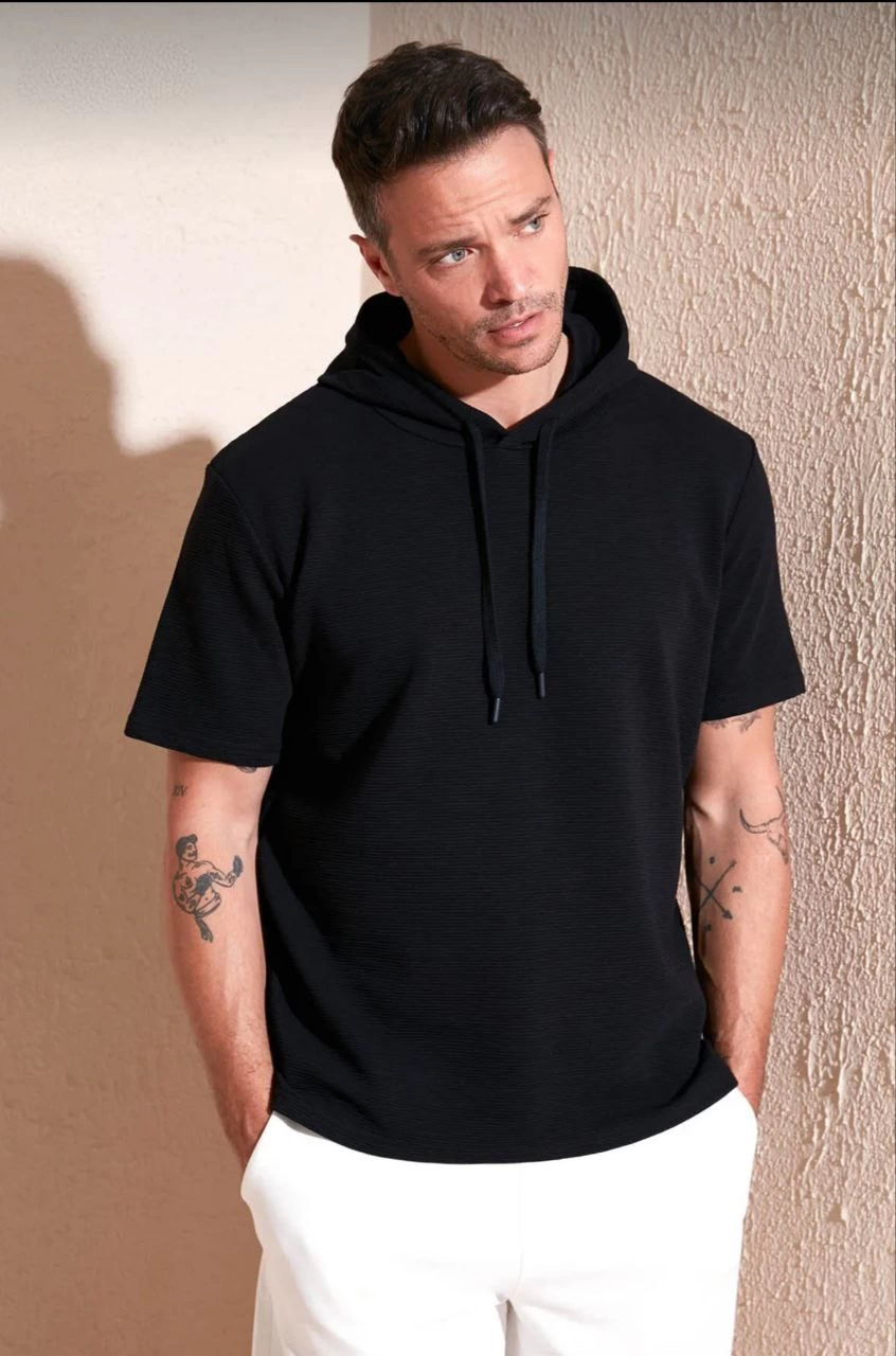 ASSEMA Erkek Kapşonlu Kısa Kol Düz Oversize T-shirt - Siyah