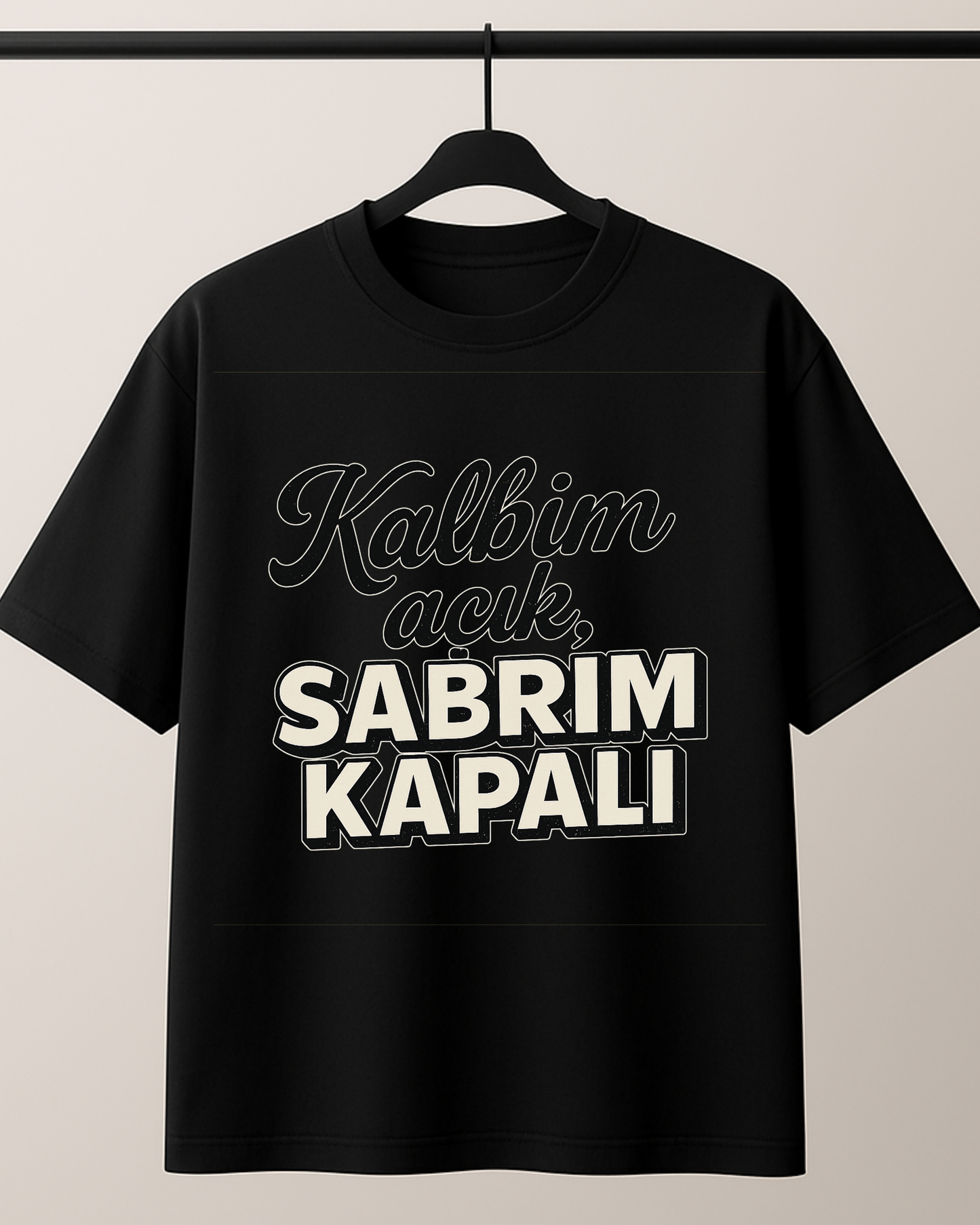 ASSEMA Kalbim Açık Sabrım Kapalı Baskılı T-shirt