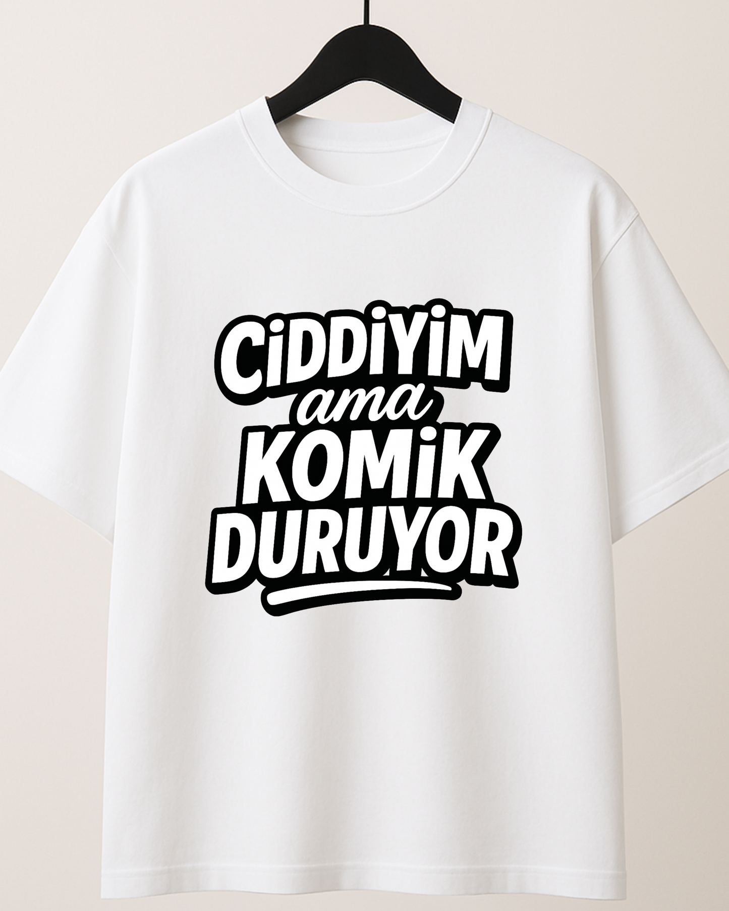 ASSEMA Ciddiyim Ama Komik Duruyor Baskılı T-shirt