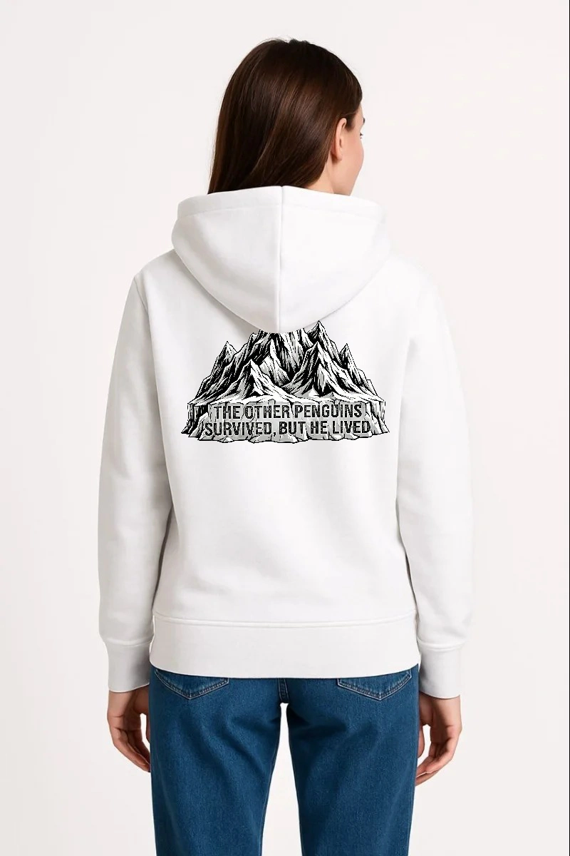 ASSEMA Kadın Nihilist Penguen Temalı Oversize Kapüşonlu Sweatshirt - Beyaz