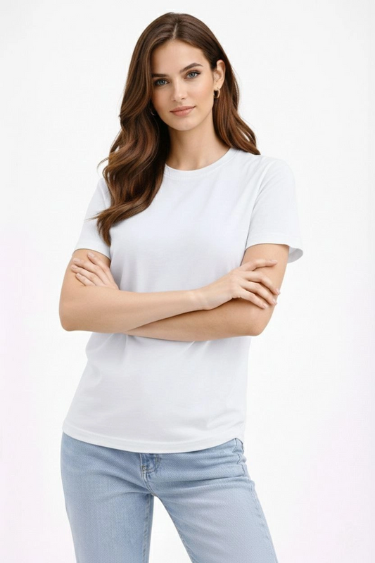 ASSEMA Kadın Bisiklet Yaka Tişört Regular Kalıp Basic Pamuklu Günlük Kullanım T-shirt - Beyaz