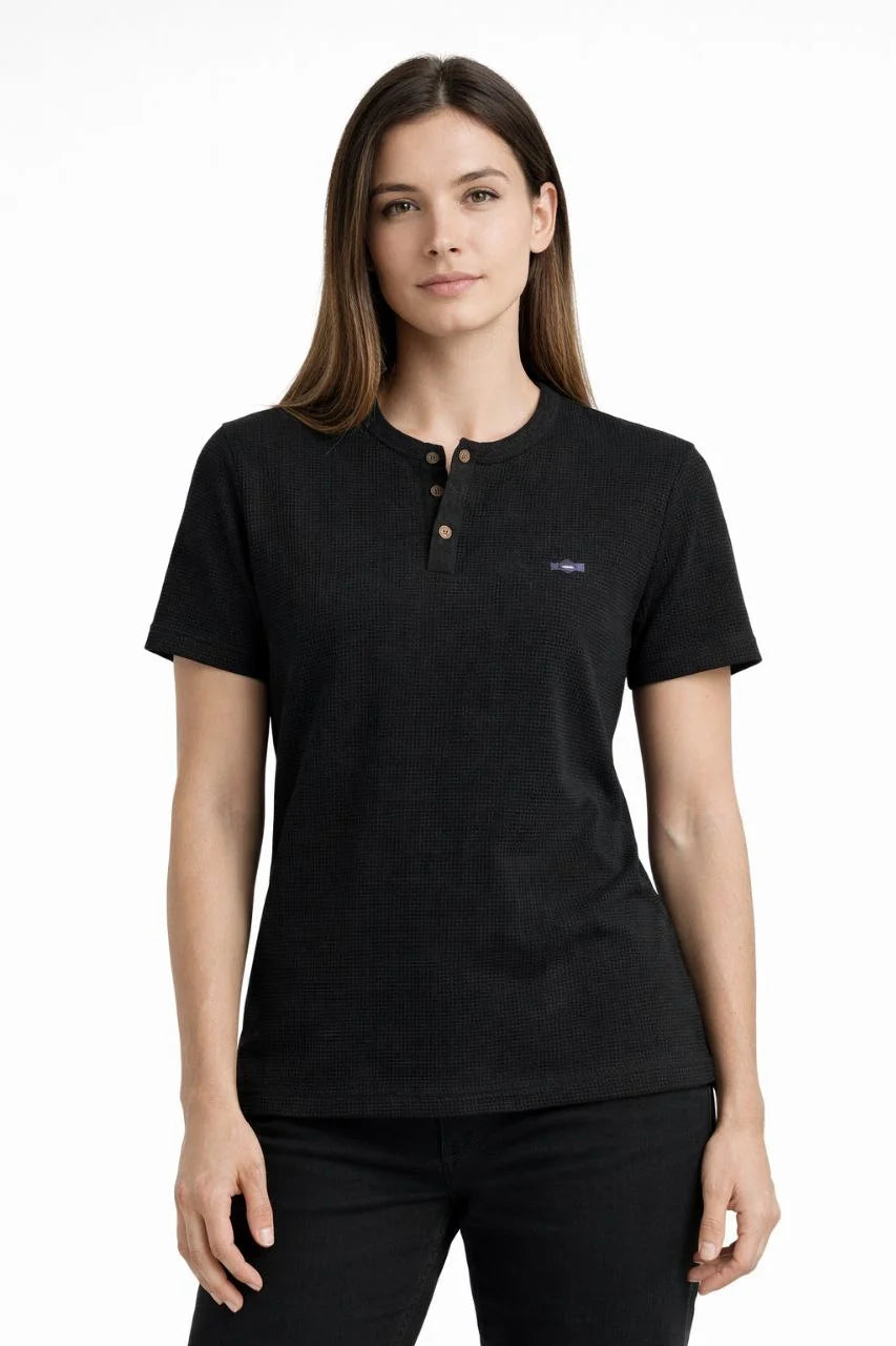 ASSEMA Kadın Waffle Dokulu Likralı Henley Yaka Düğmeli Regular Kısa Kollu T-Shirt - Siyah