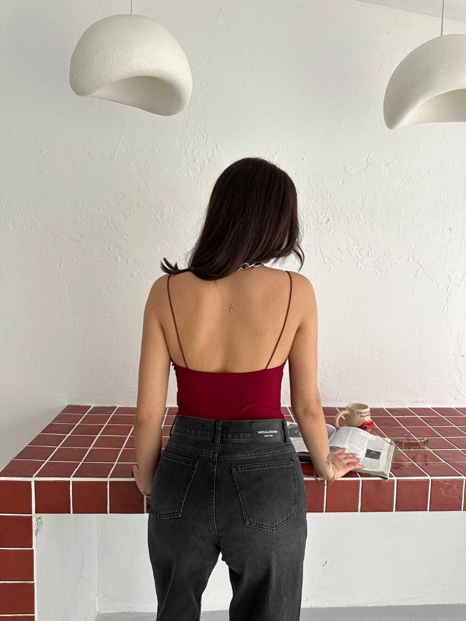 Kadın Derin Dekolte Askılı Body Sırt Dekolteli Şık Kolsuz Yazlık Bodysuit - Kırmızı