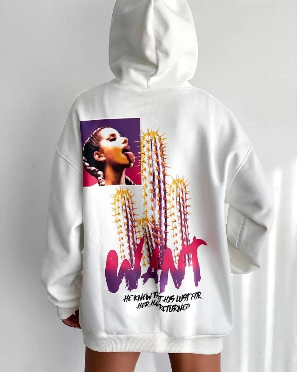 ASSEMA Kadın Baskılı Üç İplik Kapüşonlu Oversize Sweatshirt - Beyaz