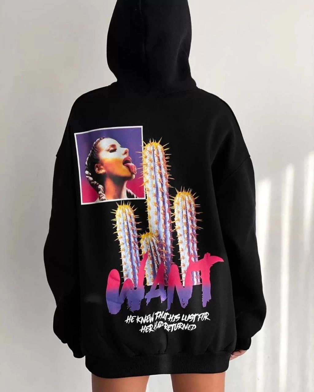 ASSEMA Kadın Baskılı Üç İplik Kapüşonlu Oversize Sweatshirt - Siyah
