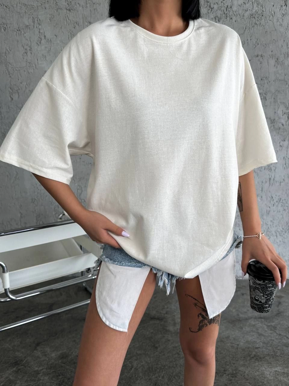 ASSEMA Kadın Düz T-Shirt Kısa Kol Bisiklet Yaka Ovarsize Rahat Kalıp Günlük Tişört - Beyaz