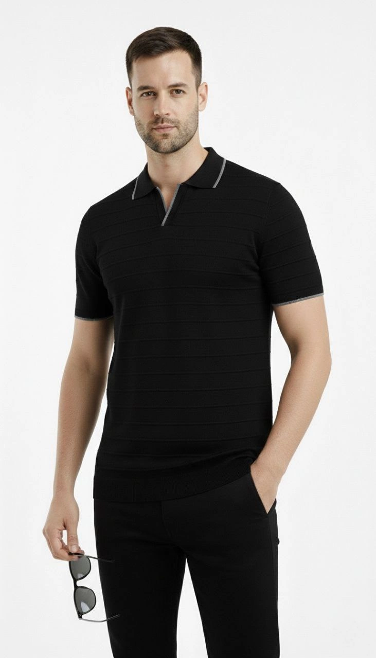ASSEMA Erkek Triko Kumaş Yakalı Düğmesiz Açık Yaka Fitilli Kısa Kollu Regular Fit Tişört T-shirt - Siyah
