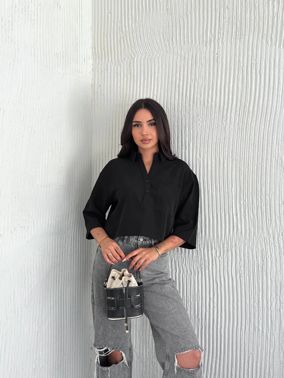 ASSEMA Z Krep Kadın Crop Yakalı Gömlek İlik Düğmeli Üç Çeyrek Sleeve Kol - Siyah