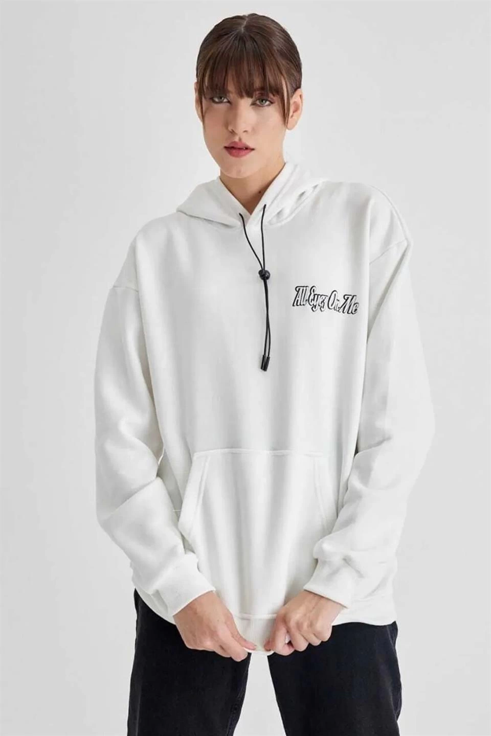 ASSEMA Kadın Kapüşonlu Sırt Baskılı Üç İplik Oversize Sweatshirt - Beyaz