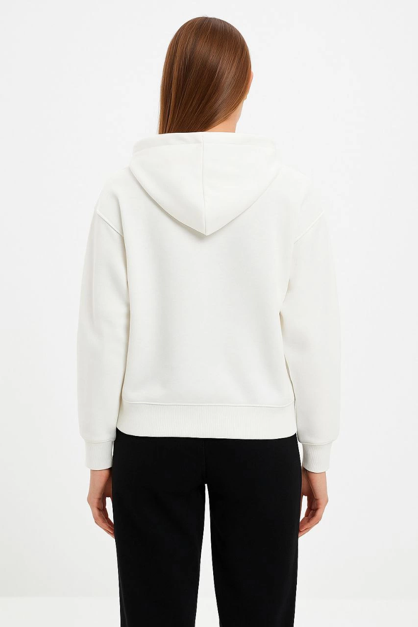 ASSEMA Kadın Kapüşonlu 3 İplik Şardonlu Önü Baskılı Fermuarlı Oversize Sweatshirt - Beyaz