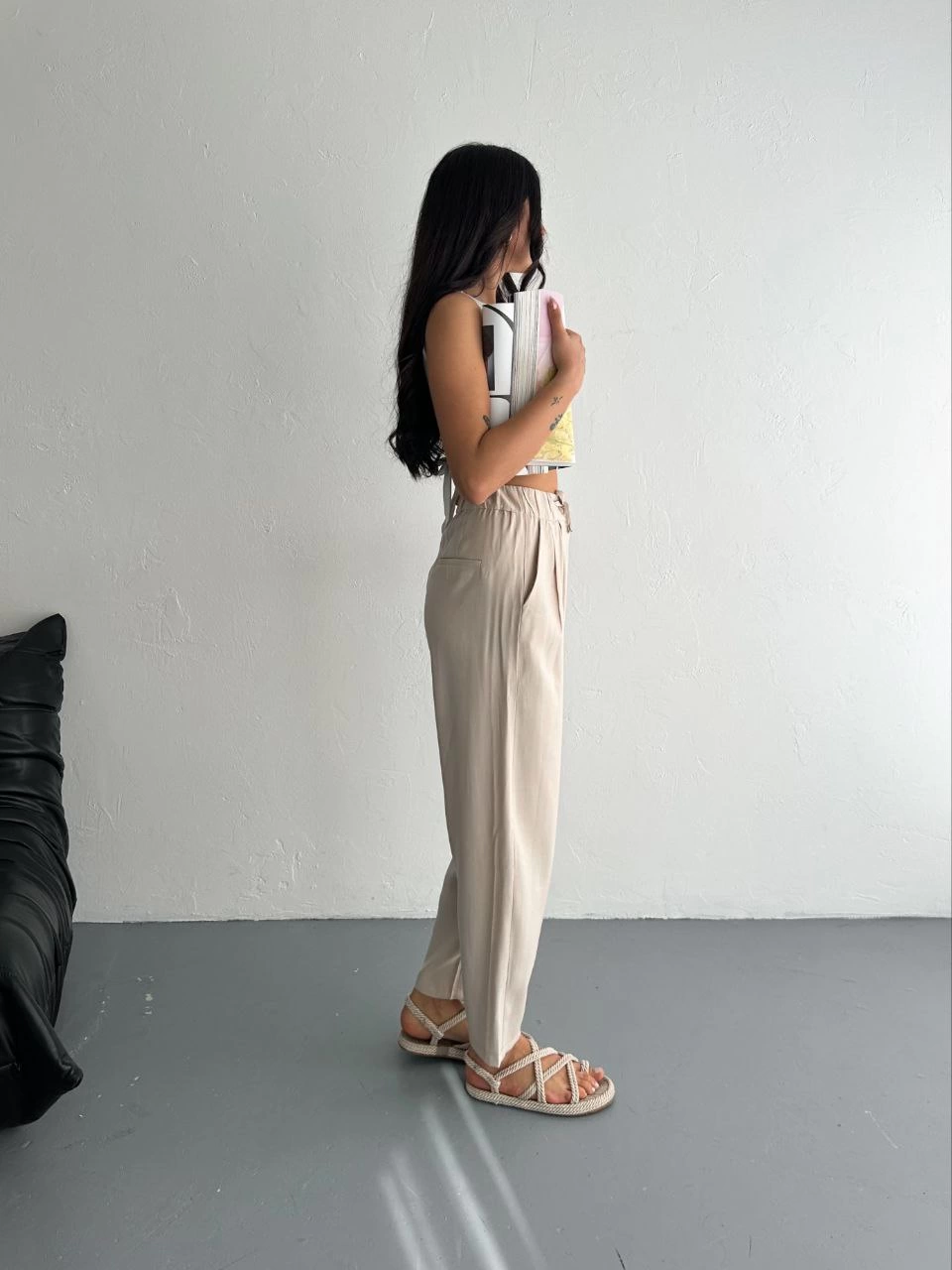 ASSEMA Kadın Yüksel Bel Beli Bağcıklı Rahat Boru Paça Pantalon - Kırık Beyaz
