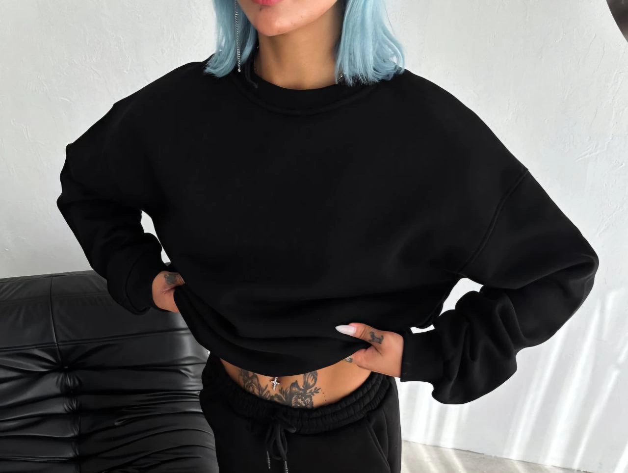 ASSEMA Kadın Kışlık Bisiklet Yaka Üç İplik Basic SweatShirt - Siyah