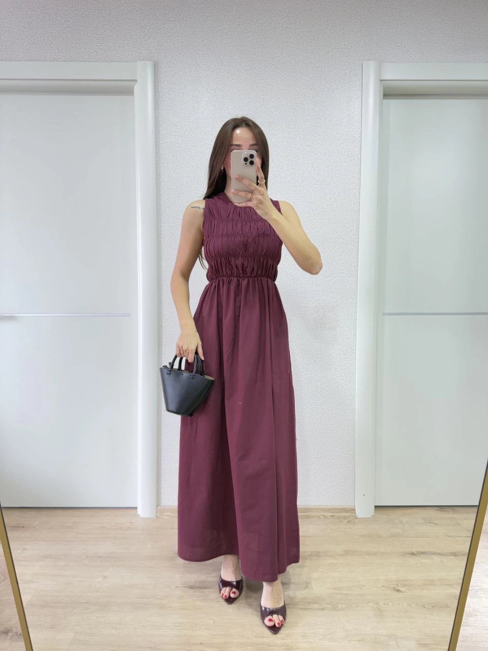 ASSEMA Kadın Kolsuz Göğüs Lastıklı %100 Poplin Uzun Elbise - Bordo