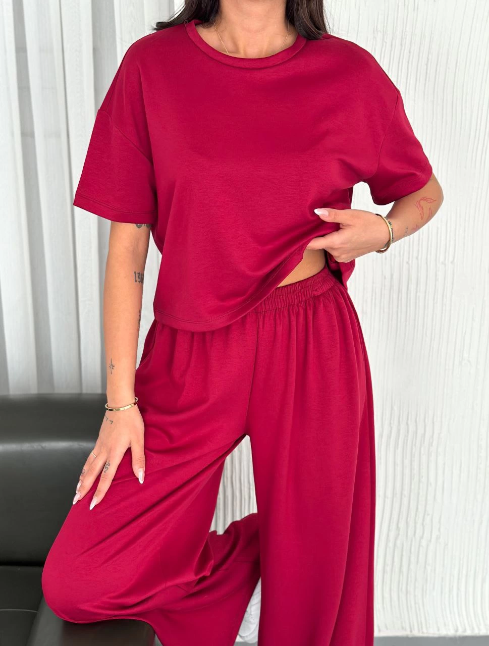 ASSEMA Kadın Osy Modal Yumuşak Dokulu Kumaş Bisiklet Yaka T-shirt Bol paça Pantalon ikili Takım -Bordo