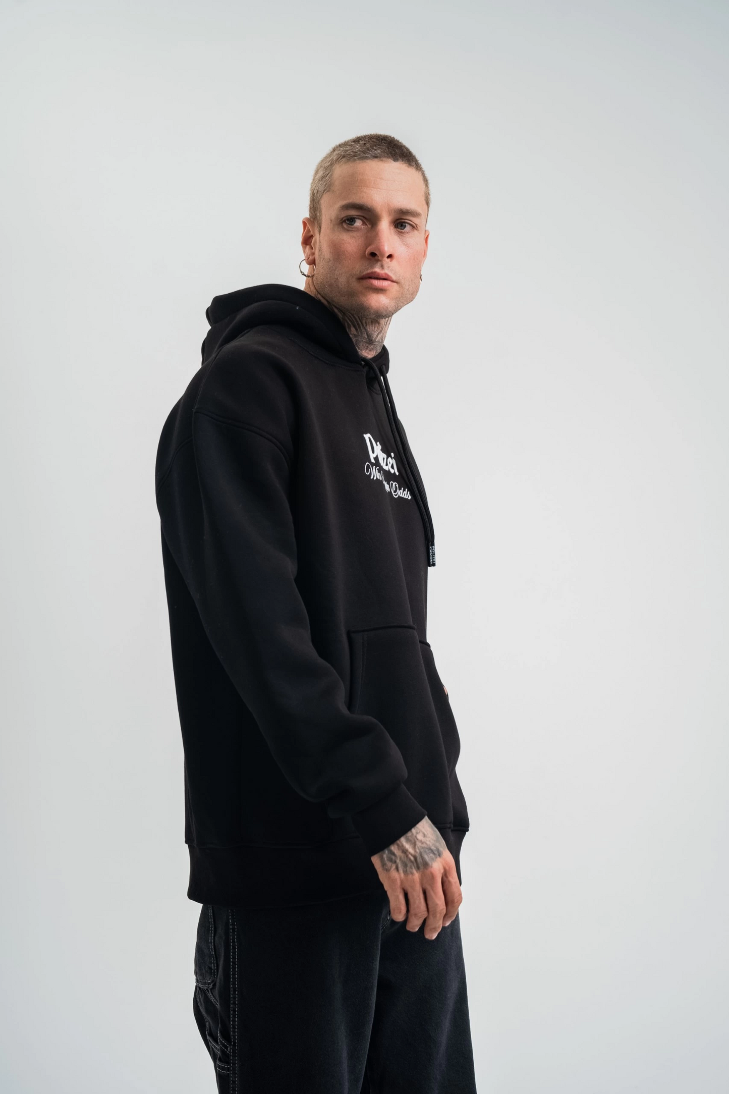 ASSEMA Erkek Üç İplik Kapşonlu Dijital Patchli SweatShirt - Siyah