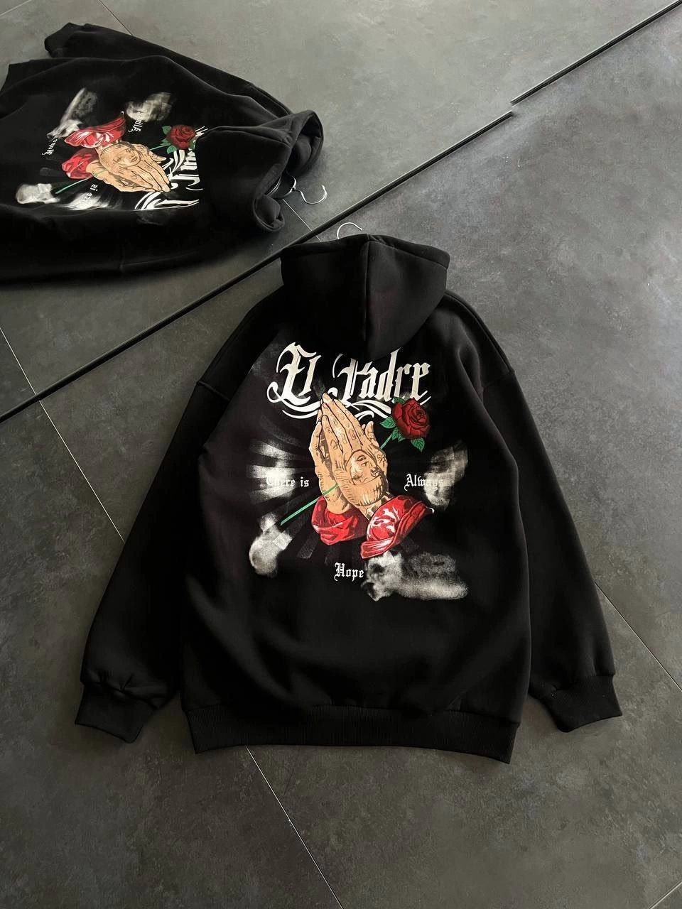 ASSEMA Kadın Üç İplik Penye Uzun Kol Kapşonlu Baskılı SweatShirt - Siyah