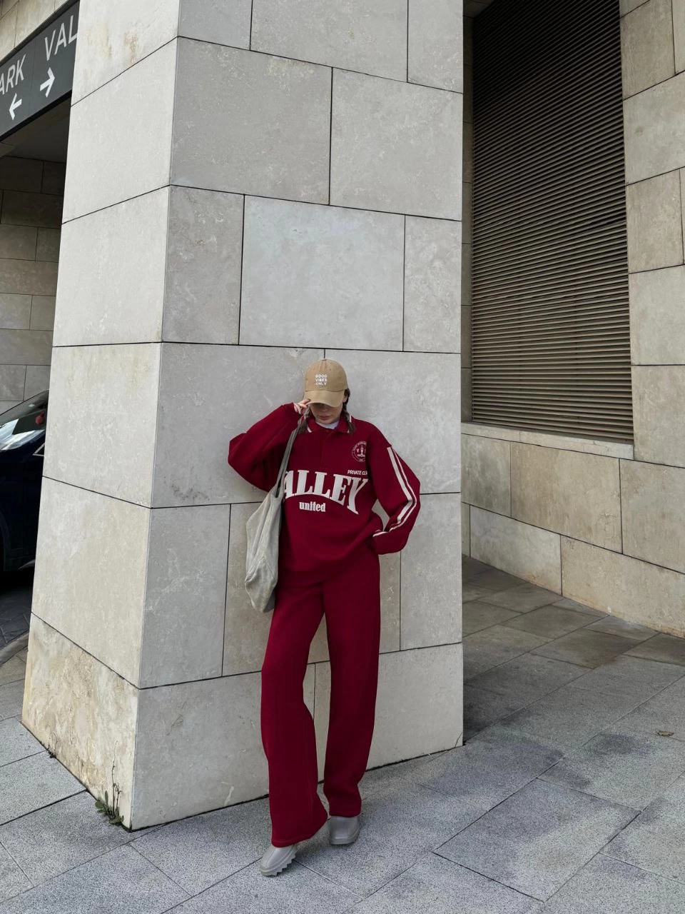 ASSEMA Kadın Üç İplik Pamuklu Yakalı Sweat Baggy Pantalonlu Takım - Bordo