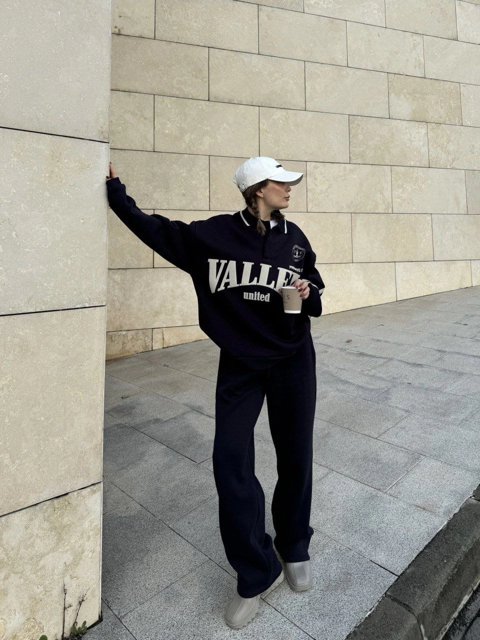 ASSEMA Kadın Üç İplik Pamuklu Yakalı Sweat Baggy Pantalonlu Alt-Üst Takım - Siyah