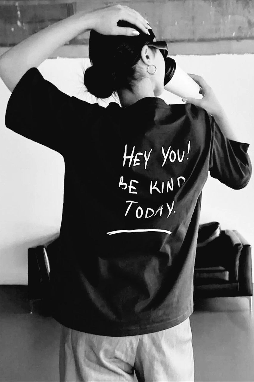 ASSEMA Kadın Baskılı T-Shirt Kısa Kol Bisiklet Yaka Ovarsize Rahat Kalıp Tişört T-Shirt - Siyah