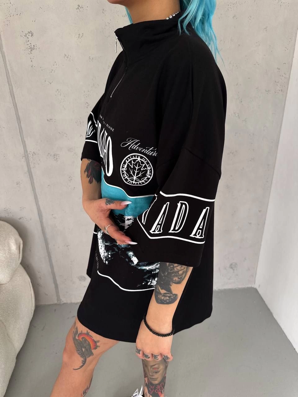 ASSEMA Kadın Baskılı Yarım Fermuarlı Kısa kol T-Shirt - Siyah