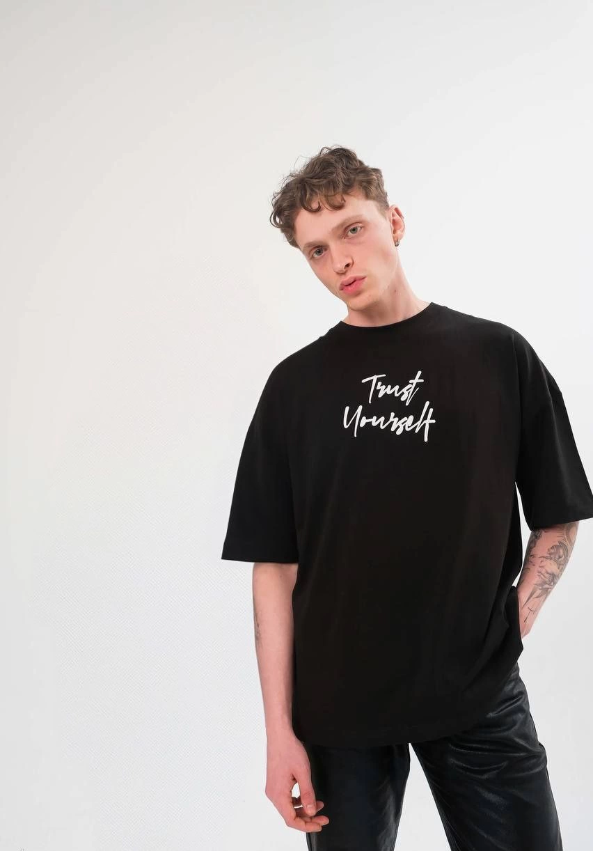 ASSEMA ERKEK Bisiklet Yaka Baskılı Oversize Kısa kol T-Shirt - Siyah