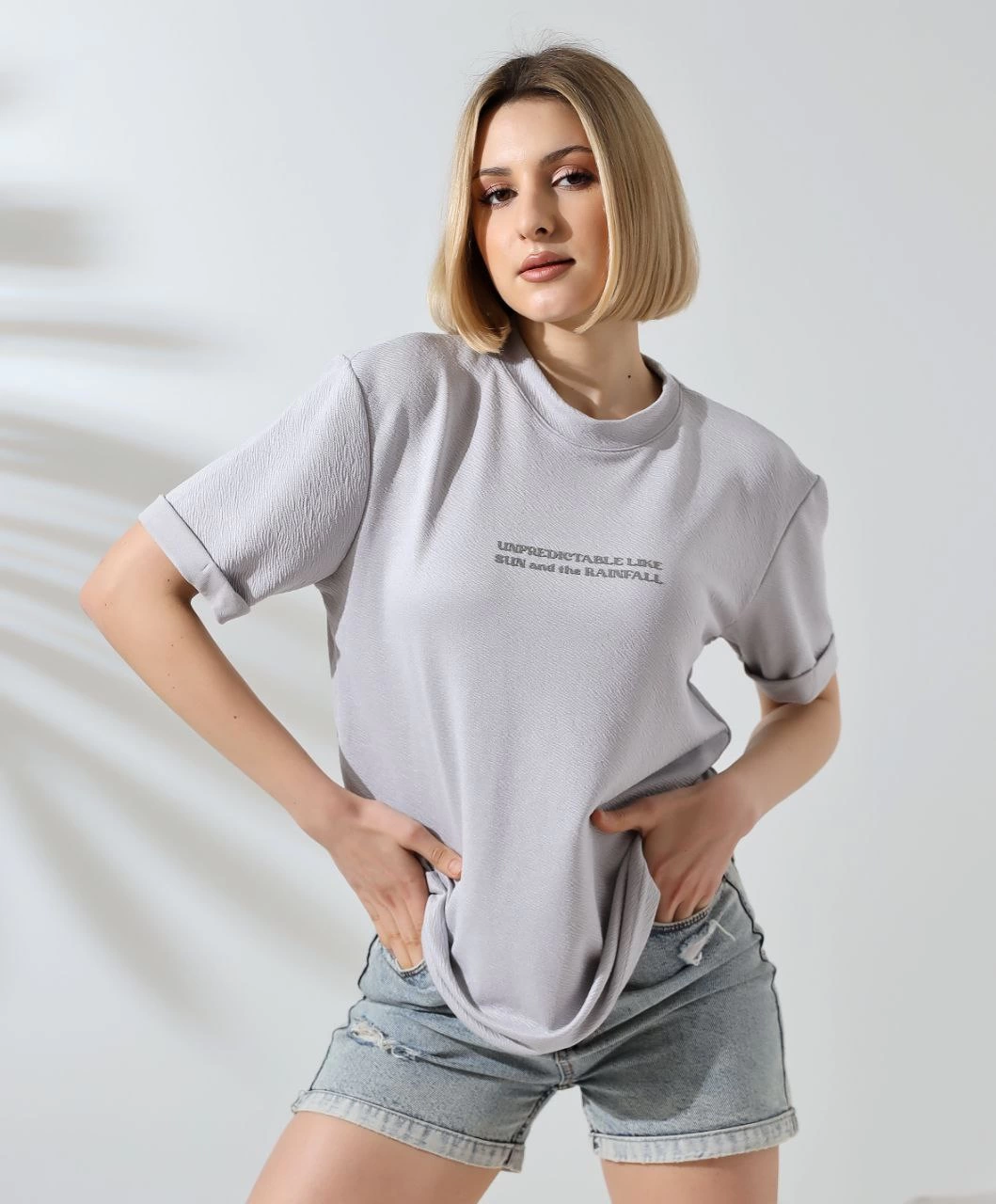 ASSEMA Kadın Bisiklet Yaka Baskılı Slim Fit T-Shirt - Boyalı Gri