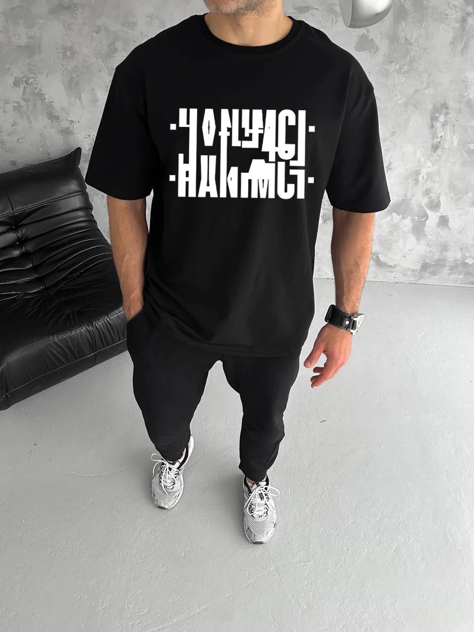 ASSEMA ERKEK Bisiklet Yaka Katlanan Hanımcı Baskılı T-Shirt - Siyah
