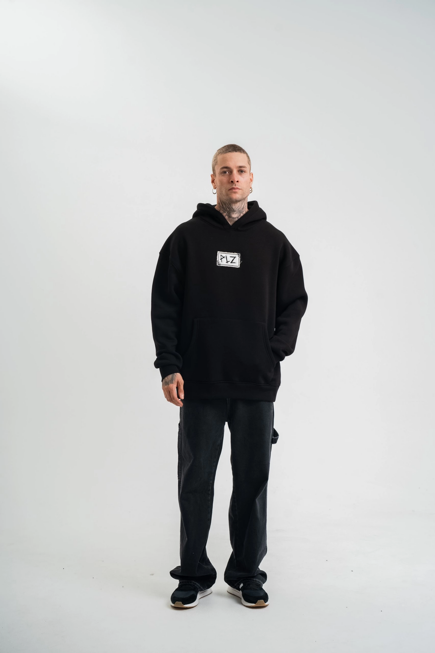 ASSEMA ERKEK Kapşonlu Uzun Kol Patchli Nakışlı SweatShirt - Siyah