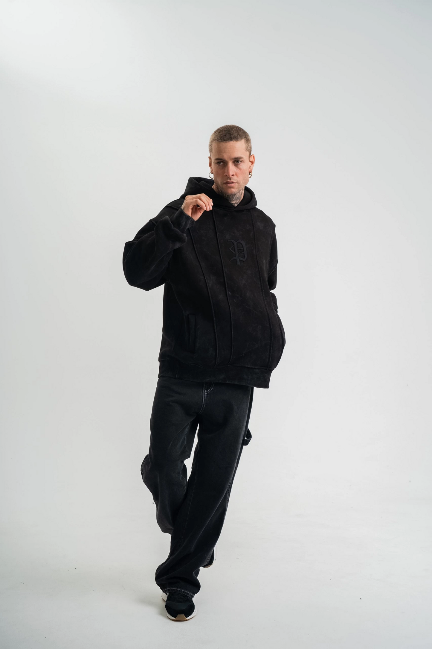 ASSEMA ERKEK Uzun Kol Kapşonlu Yıkamalı Nakışlı SweatShirt - Siyah