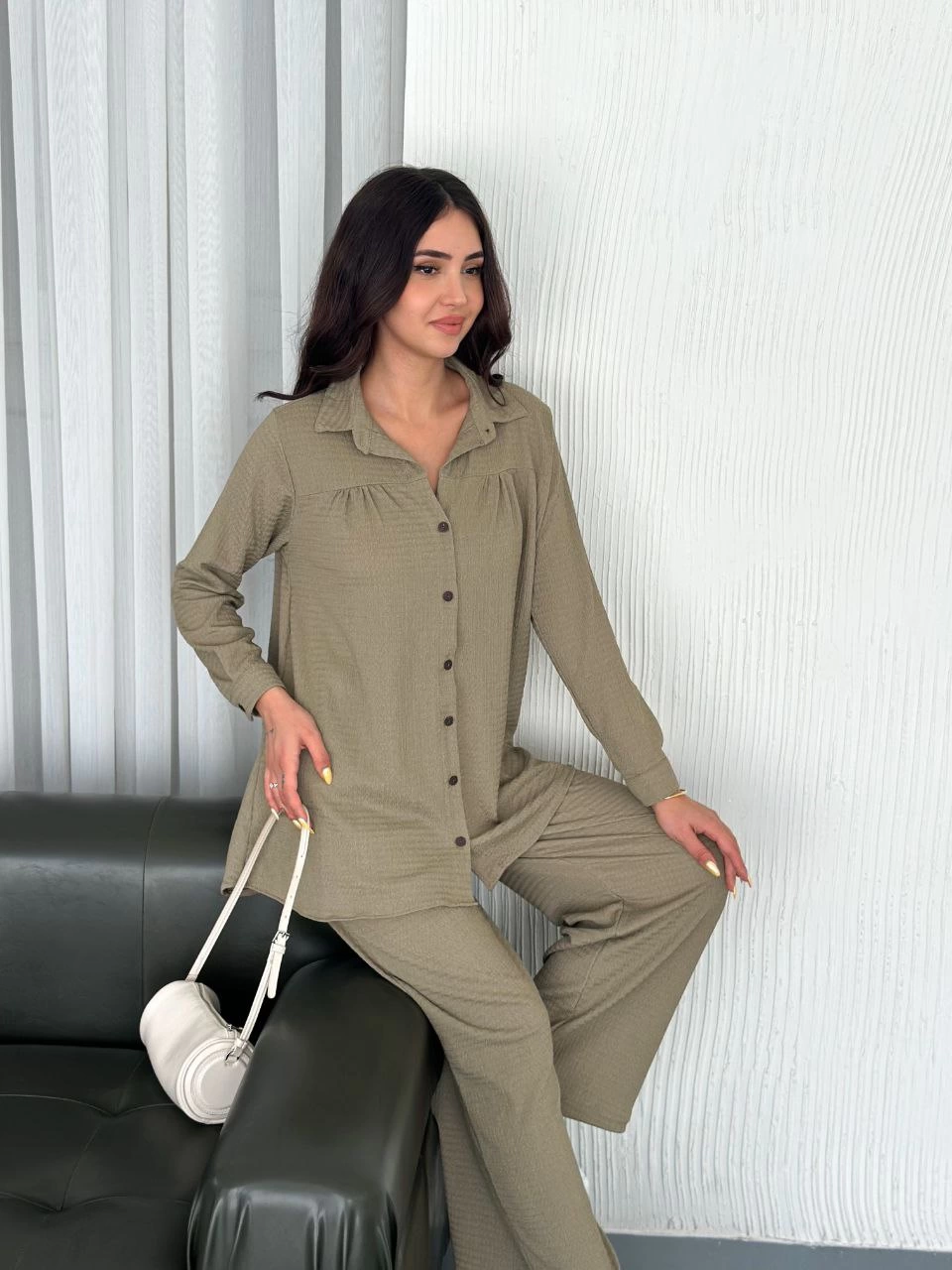 ASSEMA Kadın Yakalı Düğmeli Uzun Kollu Gömlek Pantolon ikili Takım - Bej