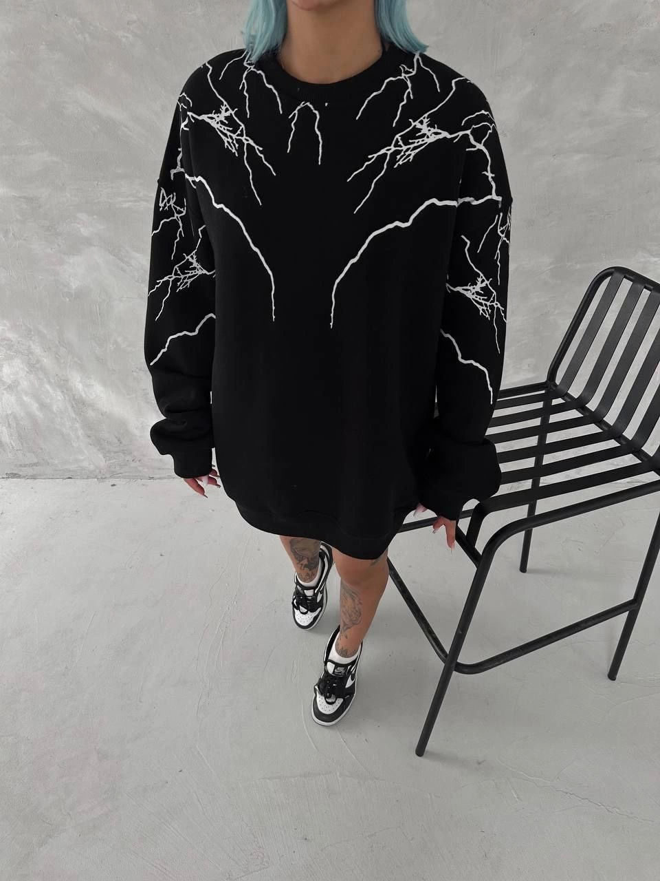ASSEMA Kadın Yıldırım Baskılı Bisiklet Yaka üç iplik pamuklu  SweatShirt - Siyah